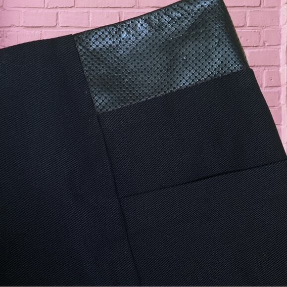 Rag & Bone black mini skirt w/leather accent - Picture 4 of 7